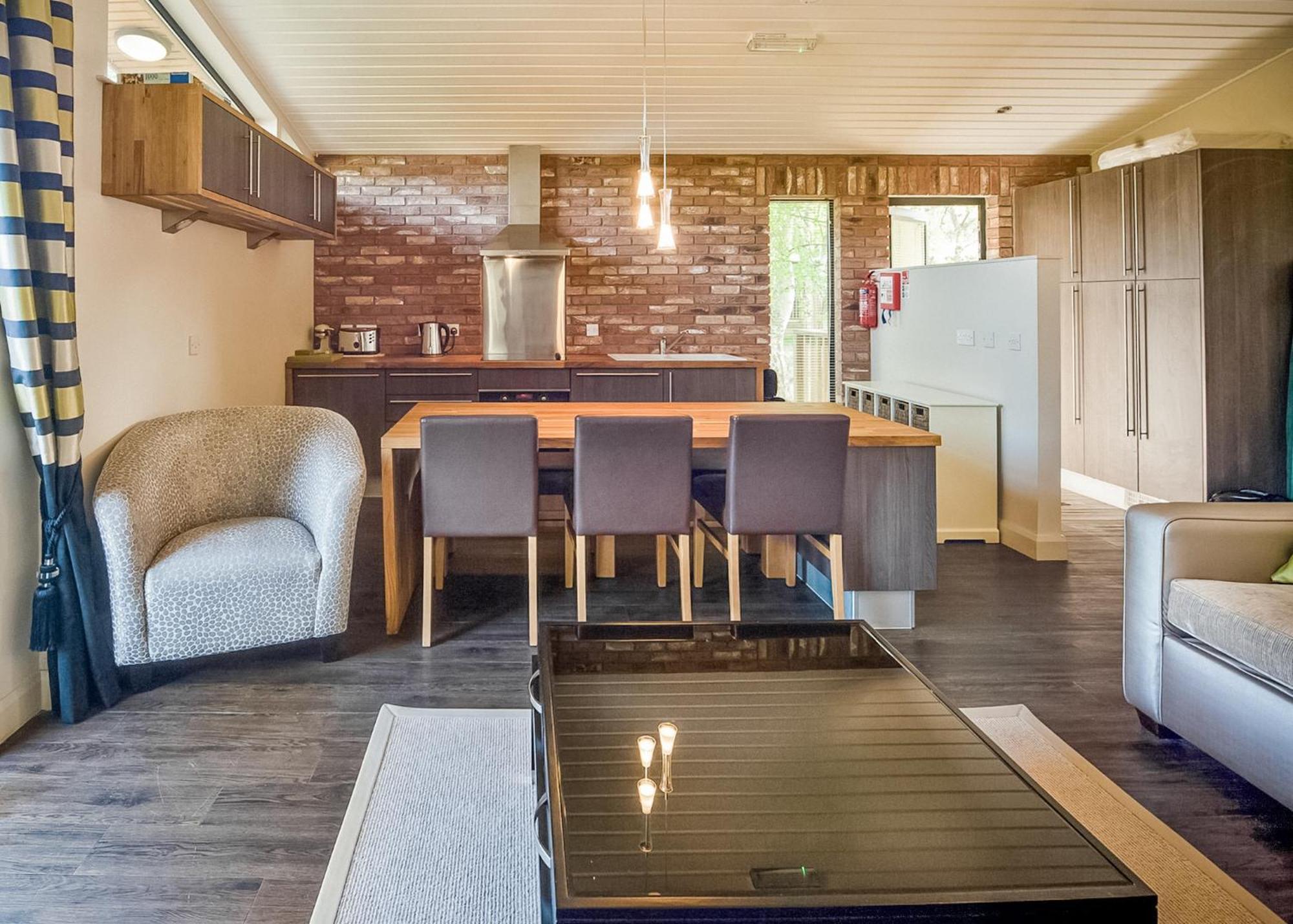 The Sherwood Hideaway Lodges Bothamsall 외부 사진
